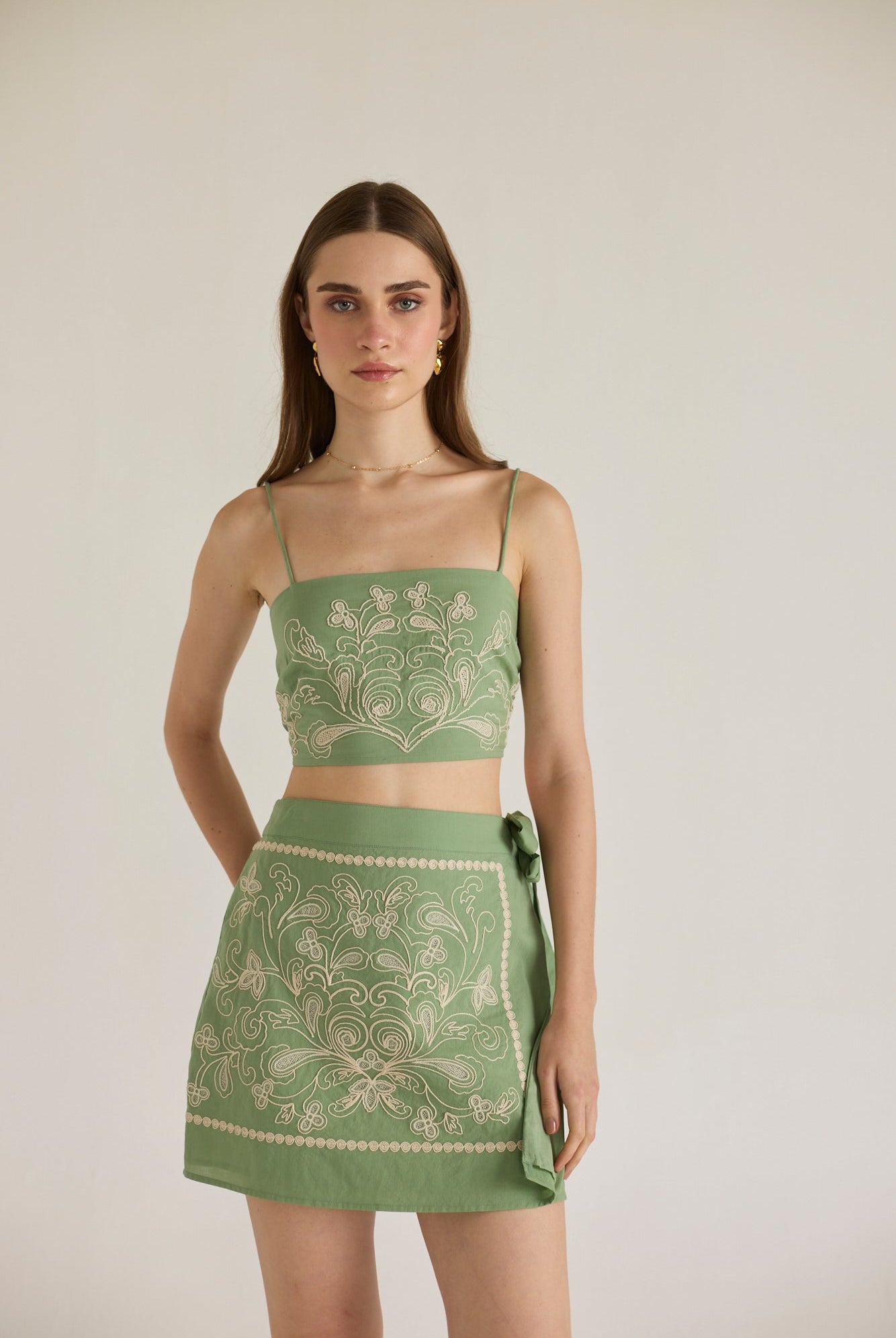 Light_Olive_Green-01