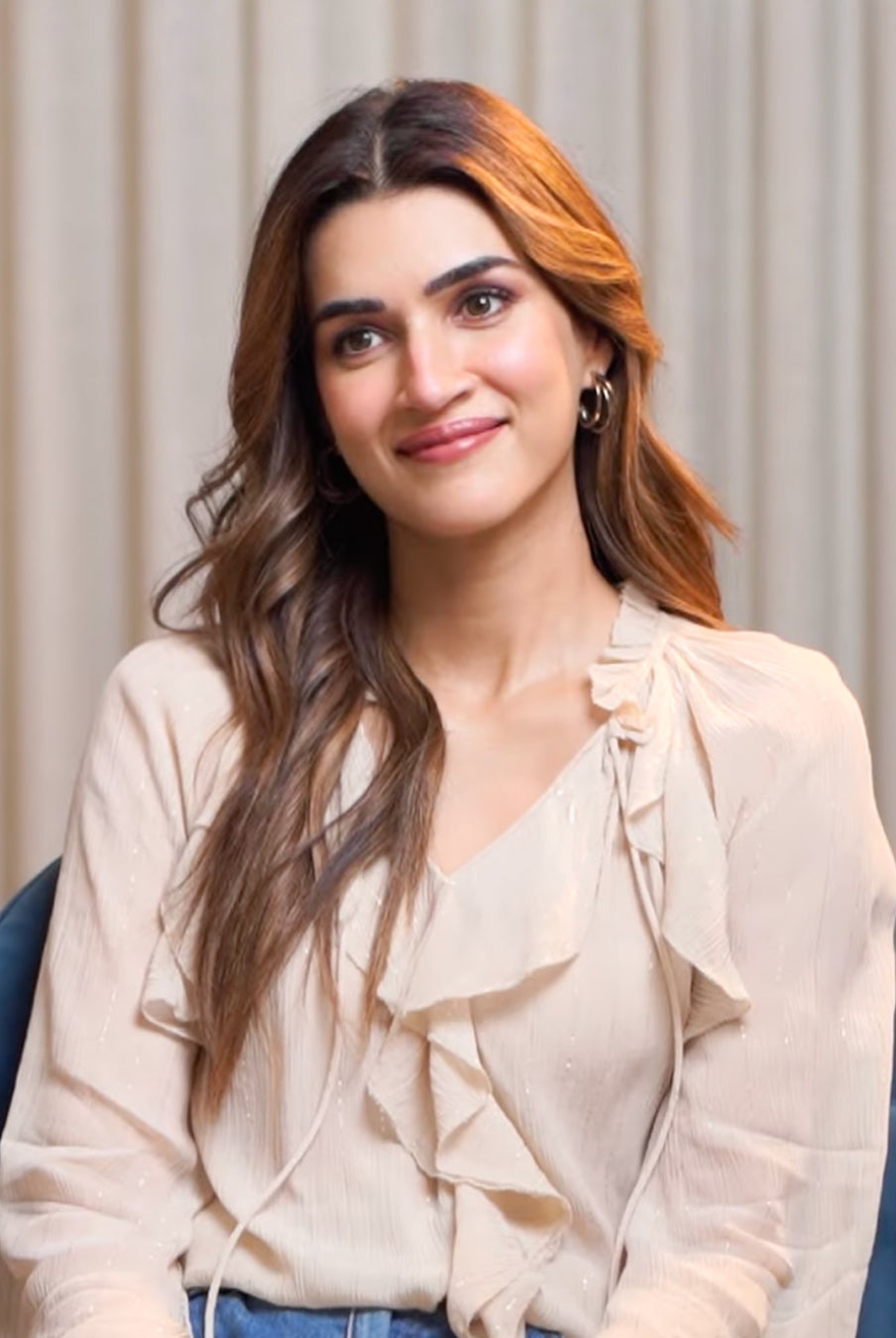 Kriti Sanon wearing Calling June Limelight Blouse