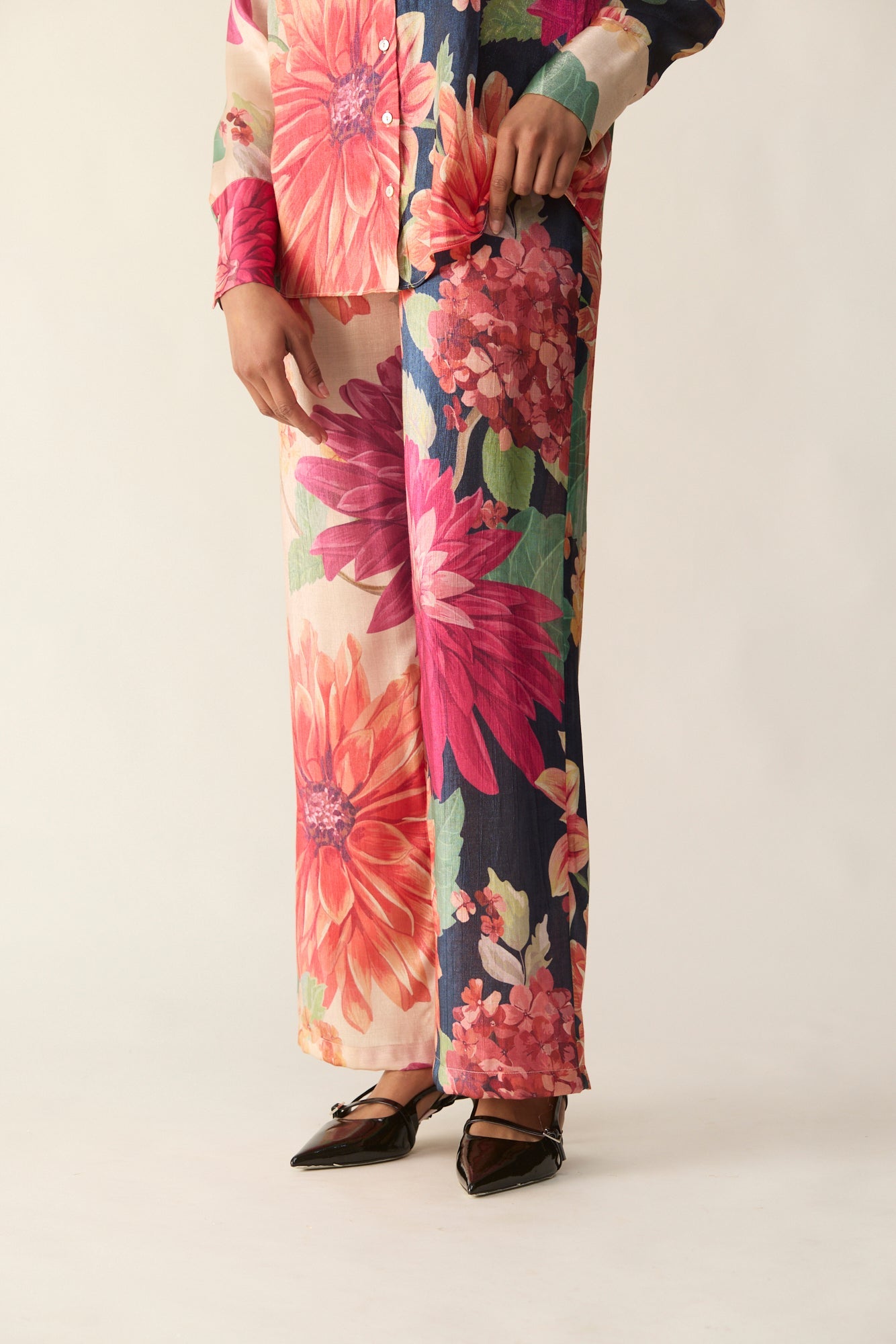 Half_&_Half_Floral_Dreams-02