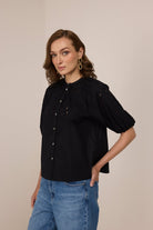 Black-04
