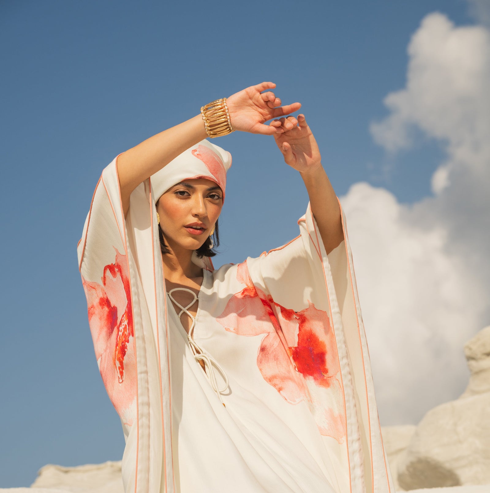 Milos editorial